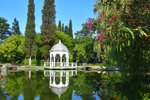 Откройте для себя жемчужины Абхазии Гагру Рицу и Новый Афон