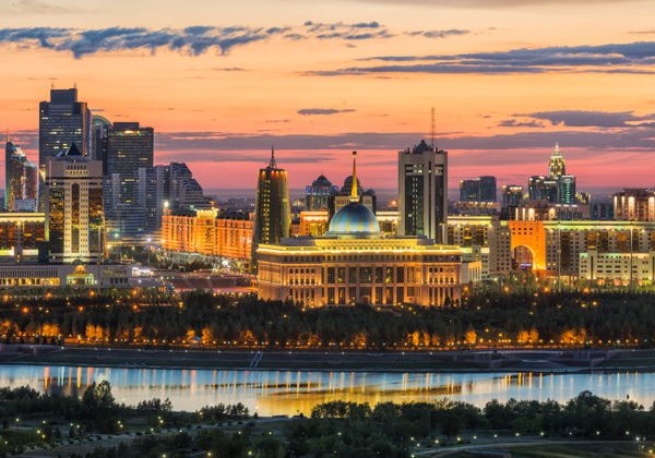 Ночная Астана — город, который не засыпает - фото 2