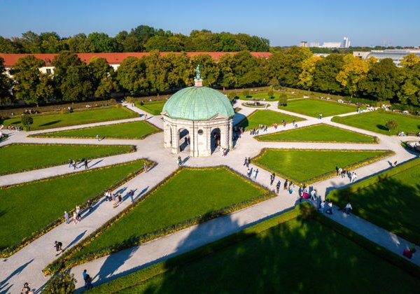 Мюнхенская резиденция: роскошь баварских королей (на английском) - фото 4
