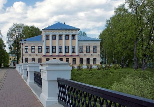 Углич — любовь с первого взгляда. Обзорная экскурсия на автомобиле - фото 1