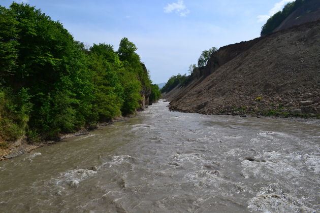 Поездка в Шаро-Аргун, дорога к горам и водопадам-3