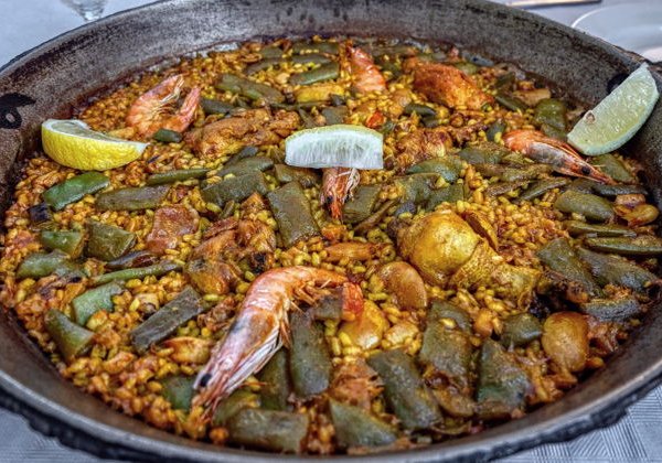 Настоящая паэлья, музей шоколада и прогулка по озеру! - фото 2