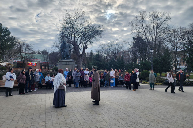 Спектакль-экскурсия по Симферополю «Озарённые любовью»
