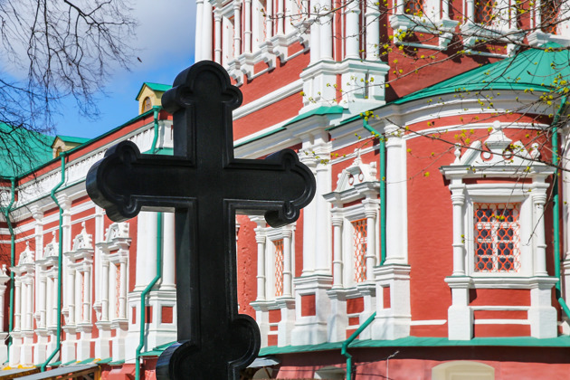 Прогулка вдоль Новодевичьего монастыря и осмотр знаменитого кладбища