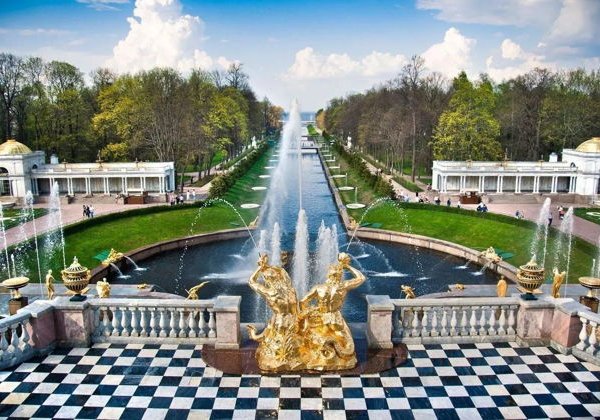 Фонтаны Петергофа на метеоре - фото 1