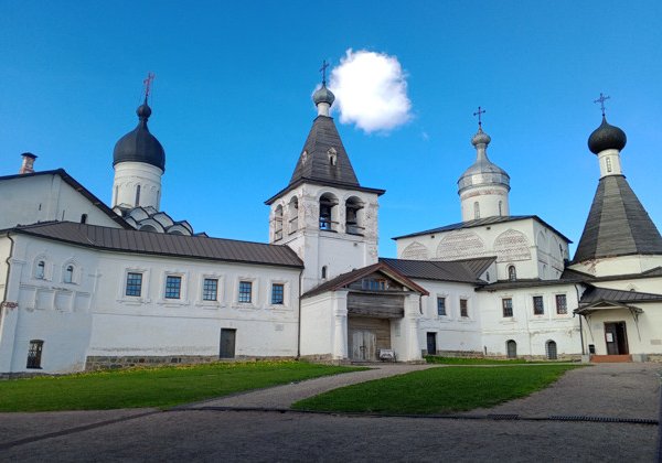Экскурсионное сопровождение в монастыри: Кириллов, Ферапонтово