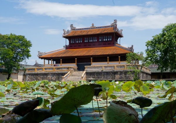 Из Дананга в Хюэ: цитадель, гробницы, пагоды - фото 3