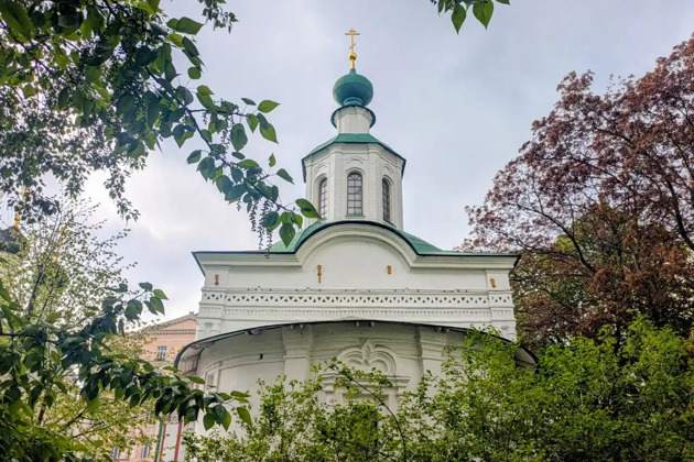 Прогулка по старой Москве: дворики, переулки и городские истории