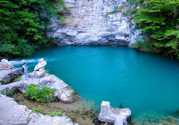 Индивидуальный джип-тур «Красавица Рица и Гегский водопад» - фото 1