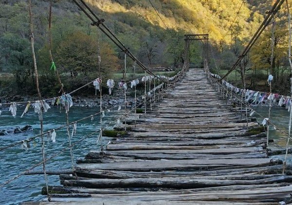 Индивидуальный джип-тур «Красавица Рица и Гегский водопад» - фото 3