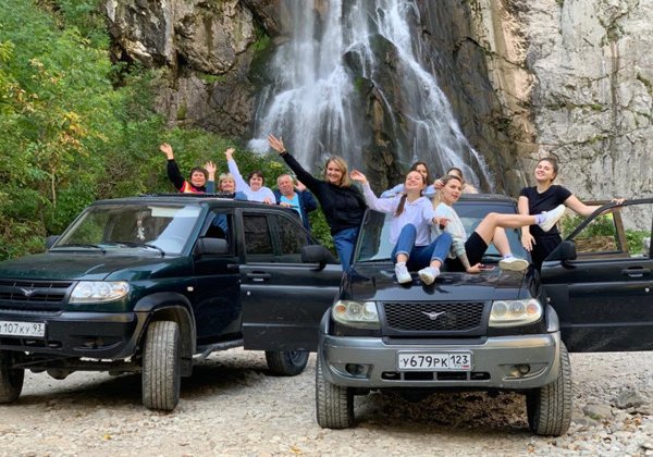Индивидуальный джип-тур «Красавица Рица и Гегский водопад»