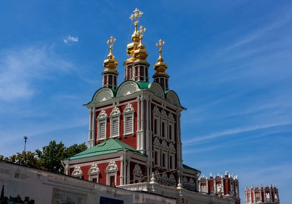Девичьим полем в Новодевичью обитель (с посещением Новодевичьего некрополя)
