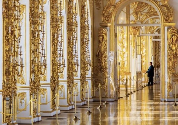 Автовояж в Царское село, Янтарную комнату или нескучные рассказы от местных - фото 1