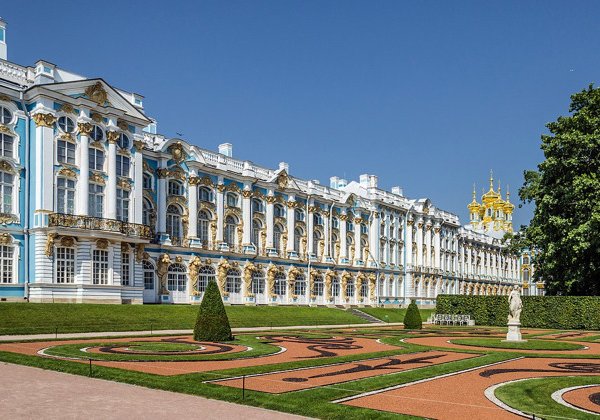 Автовояж в Царское село, Янтарную комнату или нескучные рассказы от местных