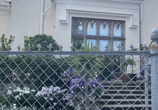 В знаменитый парк Петергофа – Александрию на комфортабельном автомобиле  - фото 3