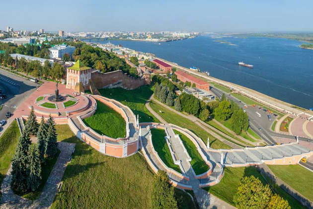 Автомобильно-пешеходная прогулка по купеческому центру Нижнего Новгорода