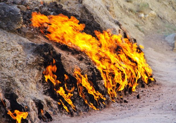 Баку сквозь эпохи: от огня и крепостей до нефтяного бума и современности - фото 1
