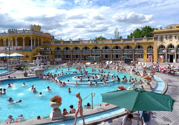 Купальни Сечени и вечерний круиз с живой музыкой и гуляшом - фото 2