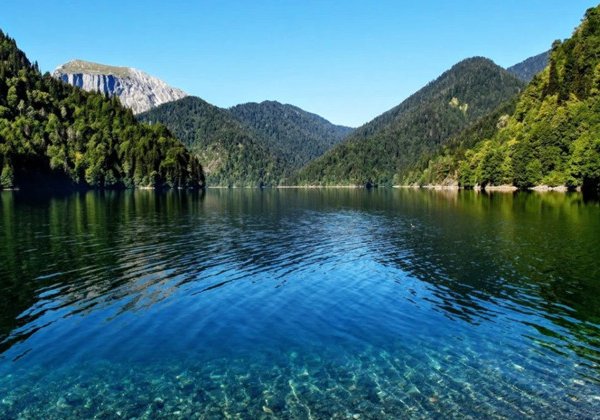 Красоты Рицы из Сухума