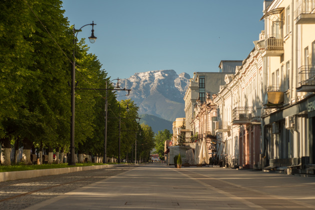 Тёплая прогулка по Владикавказу