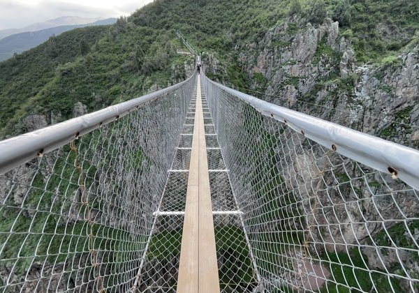 Из Бишкека в горы: Ала-Арча, Чункурчак, Небесный мост и вкусный обед - фото 1