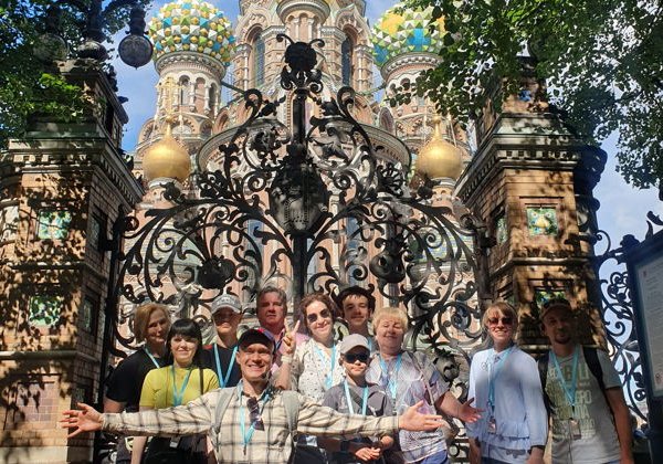 Авторская НЕбанальная пешеходная экскурсия - фото 1