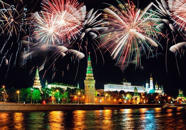 День России на панорамном теплоходе от причала «Китай-город»