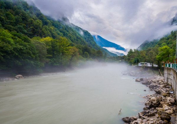 Джип-тур: Кодорское ущелье и Шакуранский водопад из Гагры