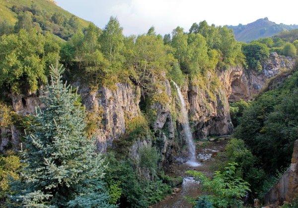 Медовые водопады и гора Кольцо: великое таинство ветров - фото 2