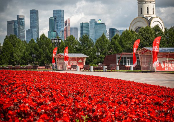Пешеходная фотоэкскурсия «Покуда сердца стучатся, — помните!»