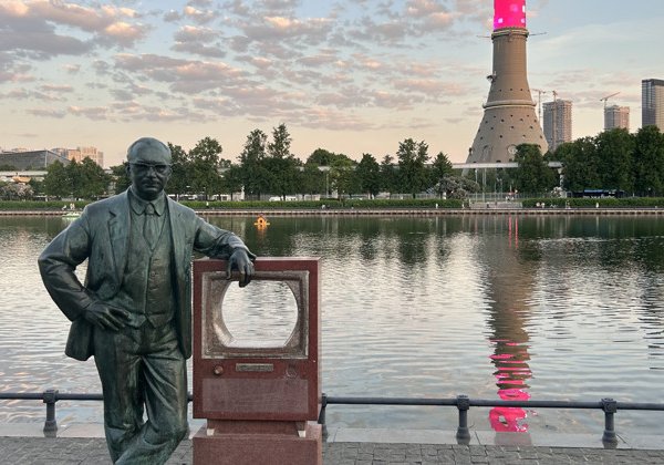 Пешеходная экскурсия «Прогулка по Останкино: от космоса до телевидения»