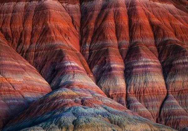 Загадочный край: гора Бешбармаг, Агатовые горы и Розовое озеро - фото 1