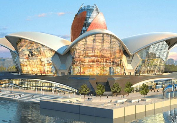 Гранаты и Глянец: Контрасты восточного базара и европейских моллов - фото 1