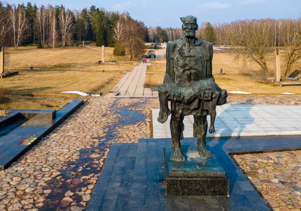 Групповая экскурсия в мемориальный комплекс «Хатынь» 