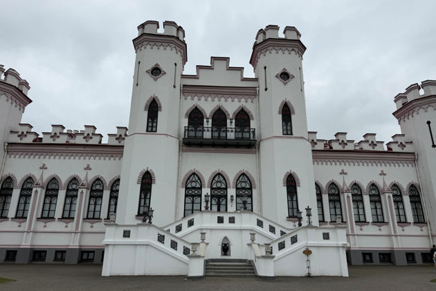Знакомство с тремя крепостями: Коссово, Ружаны и Каменец