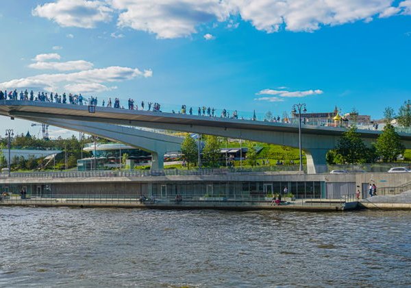 Прогулка на катере Краунлайн с капитаном по центру Москвы - фото 4