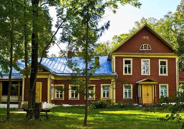 Дворянские усадьбы и золотые имена земли Владимирской