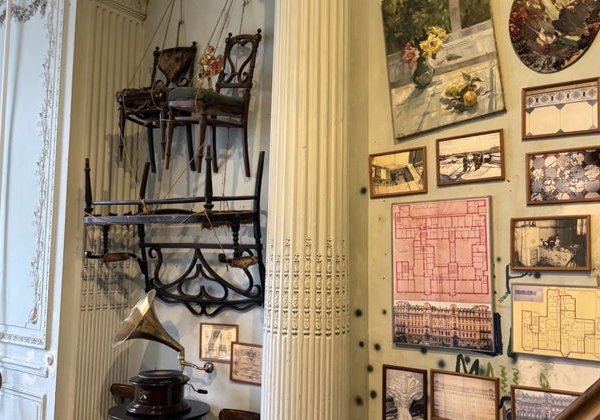 Дворы, парадные и старинная квартира в доме Бака - фото 4