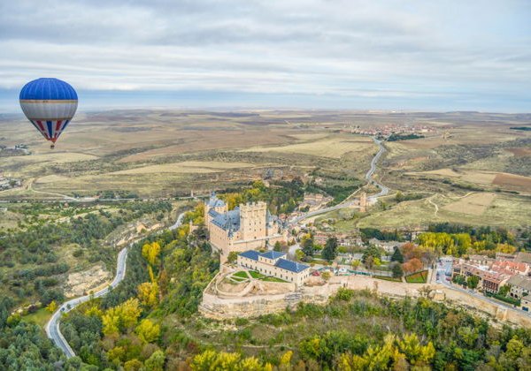 Полёт на воздушном шаре над Сеговией на рассвете - фото 3