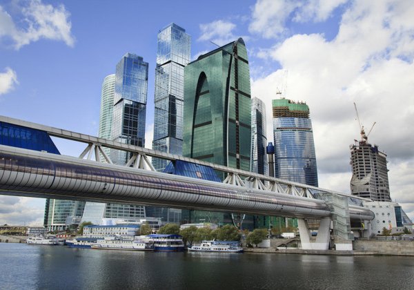 От Москва-Сити до Крымского моста: речная прогулка на панорамном теплоходе