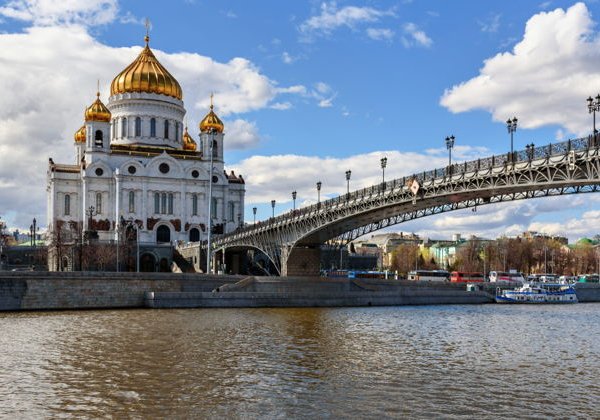 Речная прогулка на теплоходе Флагман от Киевского вокзала до Китай-города - фото 1