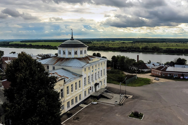 Гуляя по древнему городу с его славной историей