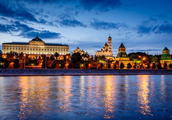 Вечерняя часовая прогулка по центру Москвы от парка «Зарядье» - фото 3