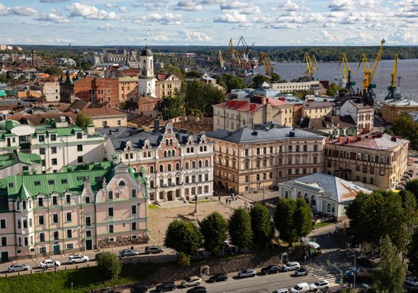 Пешеходная экскурсия по историческому центру Выборга