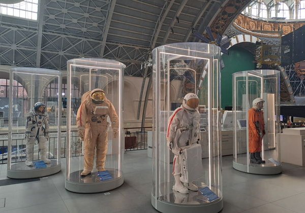 Павильон «Космос» на ВДНХ: история покорения космоса - фото 4