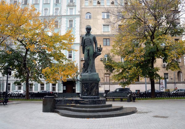 Серебряный век в Москве: особняки, поэты и литературные интриги