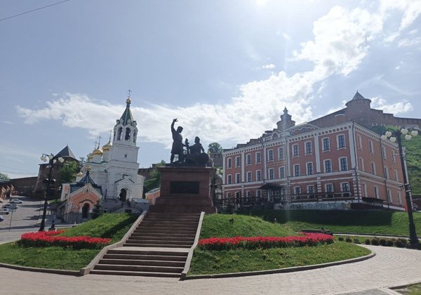 Улица Рождественская — блеск и нищета по-нижегородски