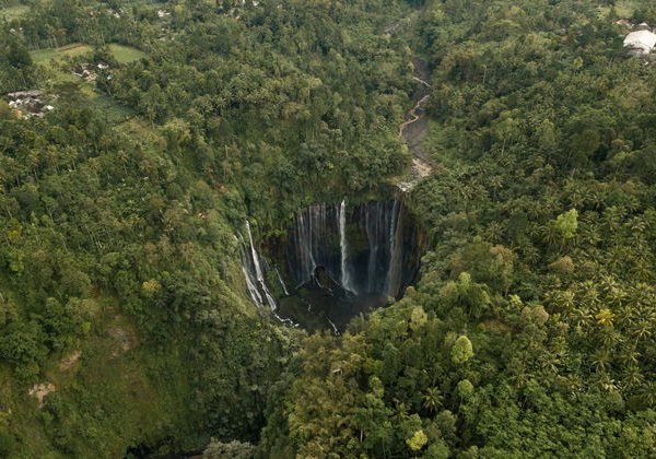 Ява за 3 дня: Маланг, водопад Тумпак Севу и рассвет над вулканом Бромо - фото 1