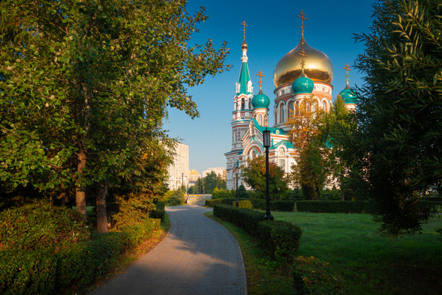 Омск на Иртыше: городские истории, культурное наследие и судьбы