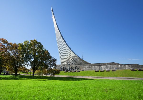 История освоения космоса — понятно и наглядно: от монумента до орбиты